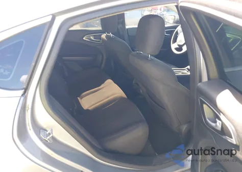 2015 Chrysler 200 Limited из США, поврежденный, VIN 1C3CCCABXFN702316